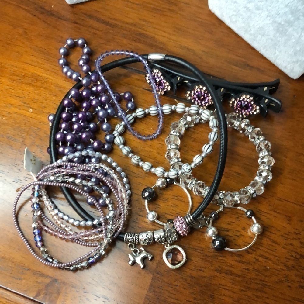 3/$25 Lot of 13 pieces Bundle of Purple, Gray, Silver Costume Jewelry